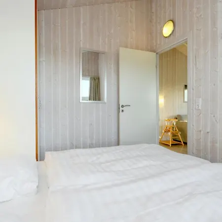 Holiday home Friedrichskoog-Strandpark 9